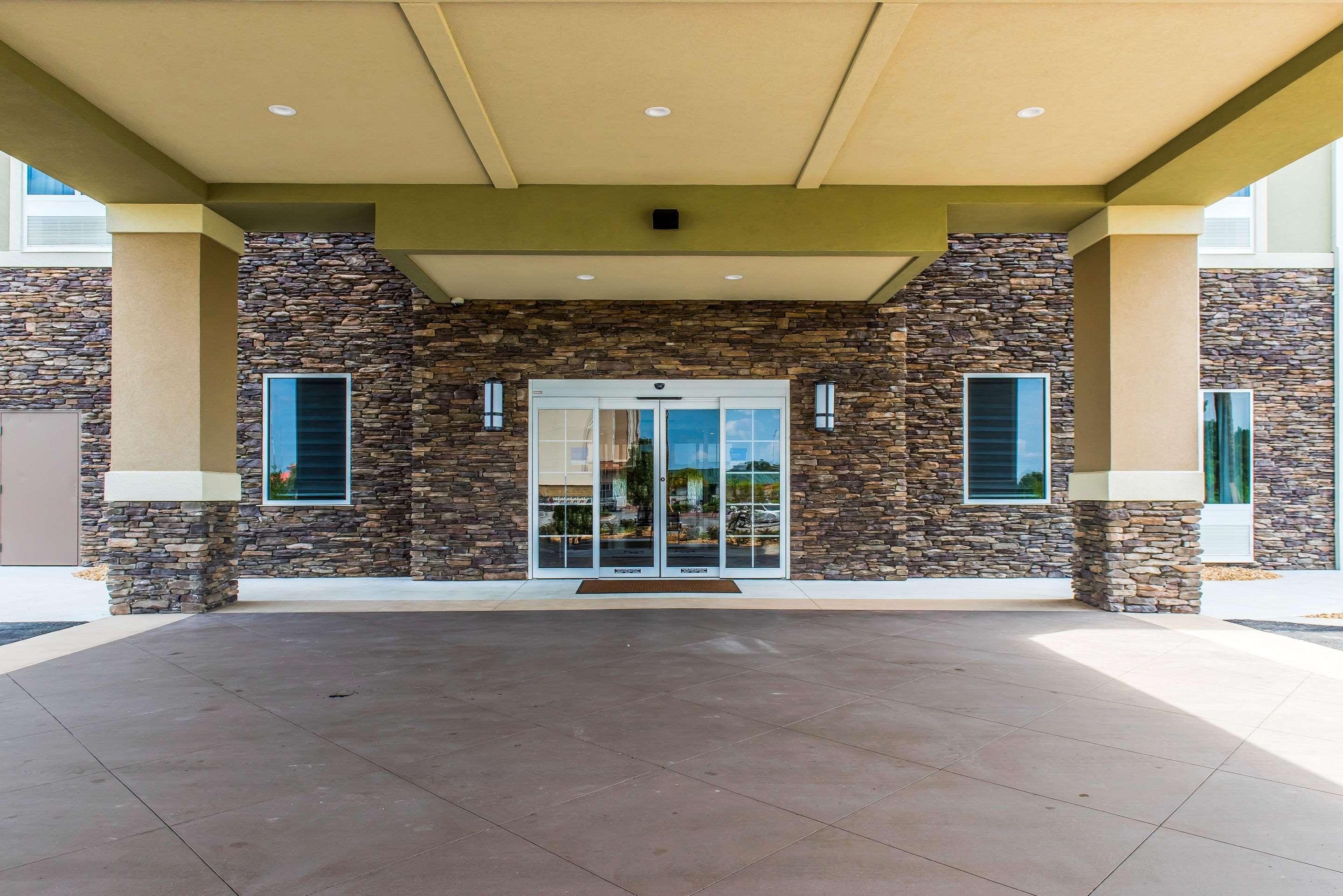 Comfort Inn & Suites Valdosta Buitenkant foto